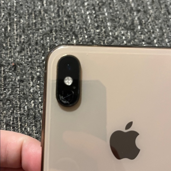 iPhone XS Max - Picture 4 of 4